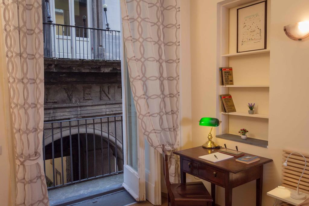 La Cattedrale Bed & Breakfast Nápoles Habitación foto